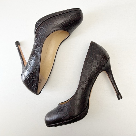 Expression Leather Croc-Embossed High Heels Pumps Dark Chocolate Brown Size 8 - Picture 9 of 14